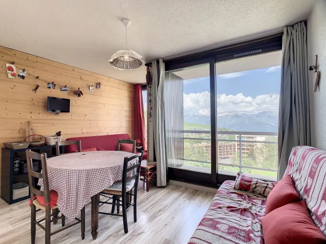 COQ189 / 2 rooms (1 bedroom) / 5 people