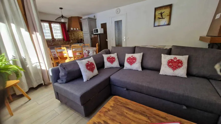 EDELWEISS198 / 3 rooms (2 bedrooms) / 6 people