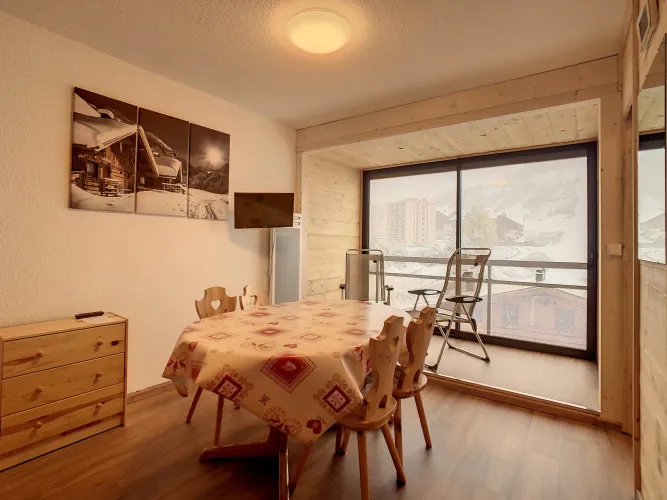 VR575 / 2 rooms (1 bedroom) / 4 people
